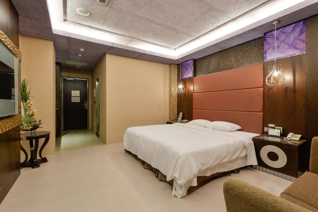 R7 Hotel Kaohsiung Quarto foto